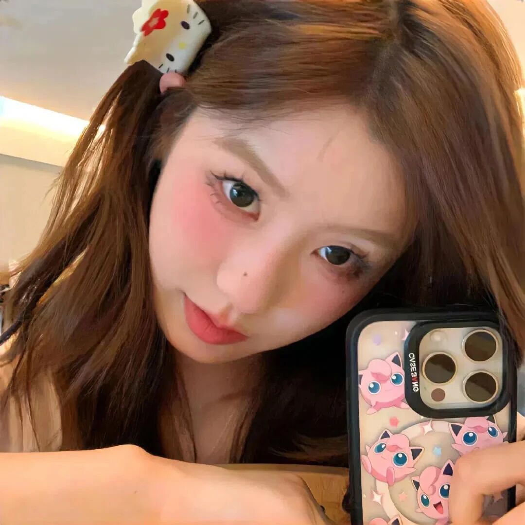自拍手机甜妹女生头像