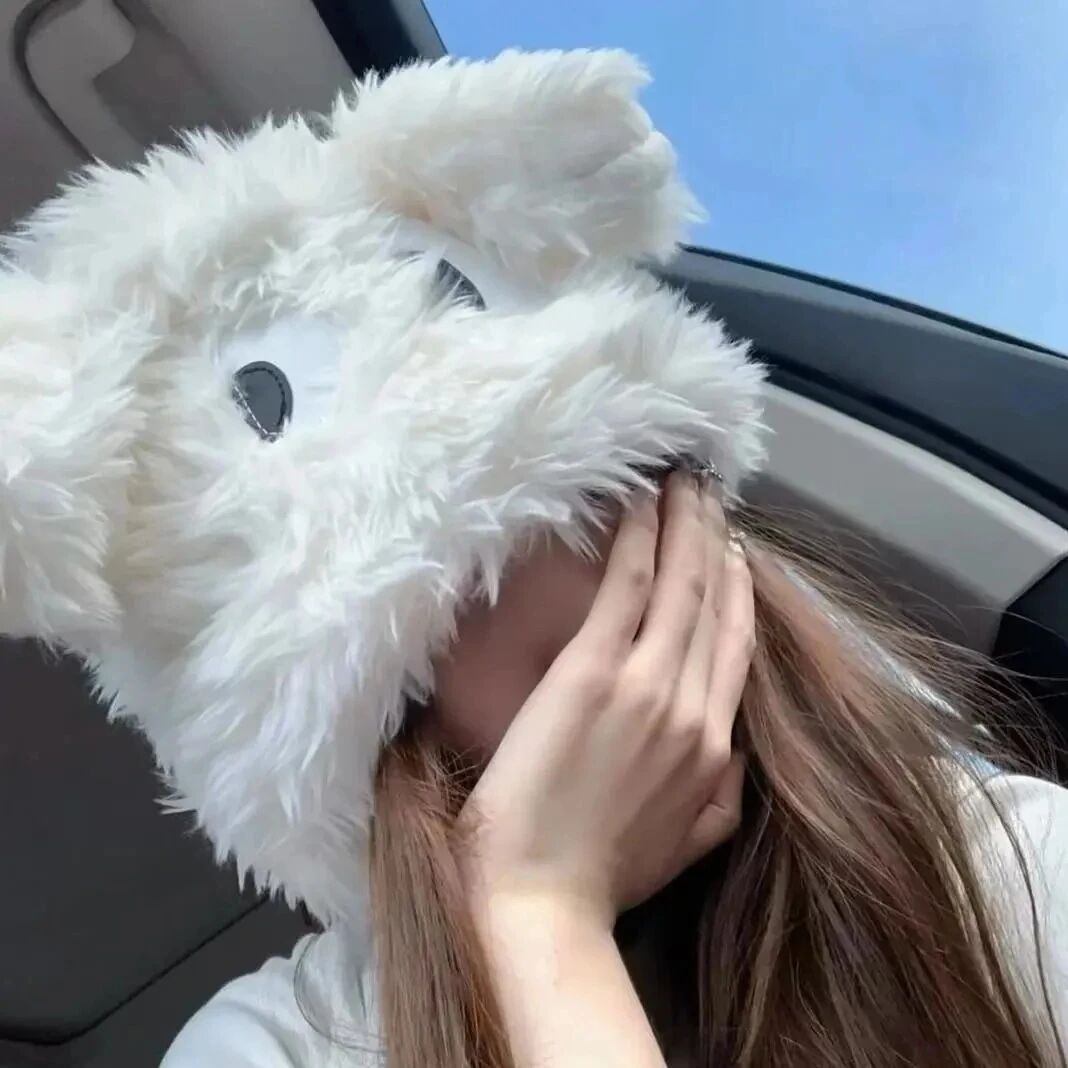 捂嘴少萝女生头像