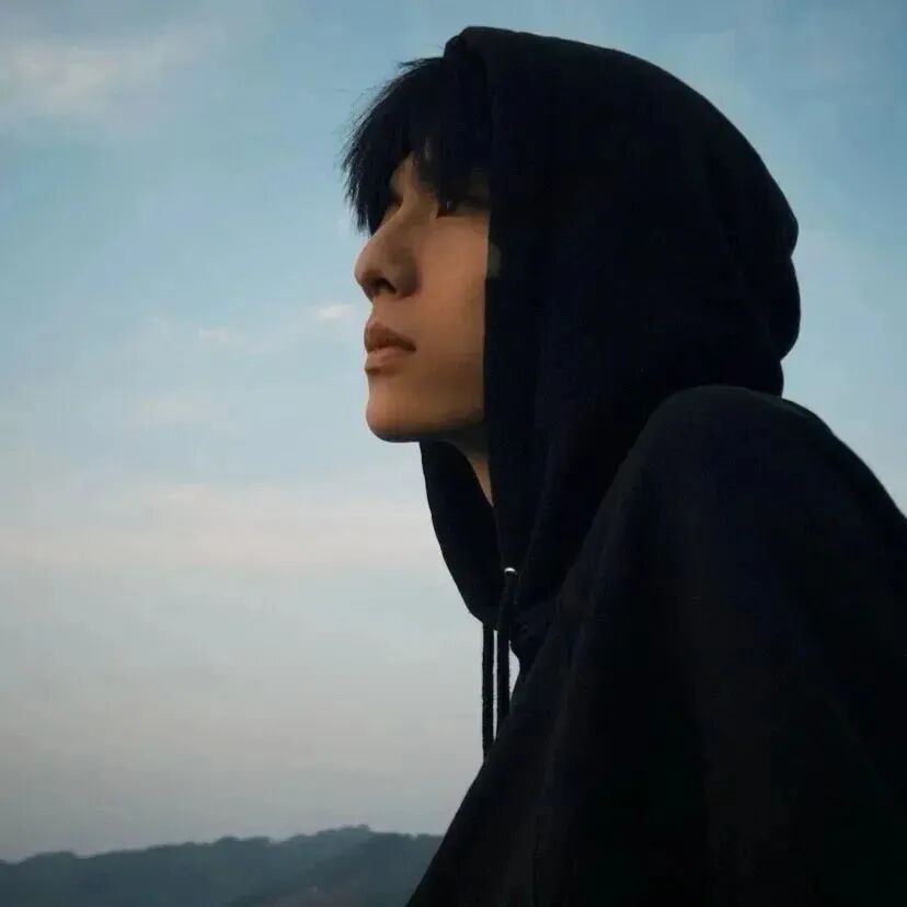 个性侧脸男生头像