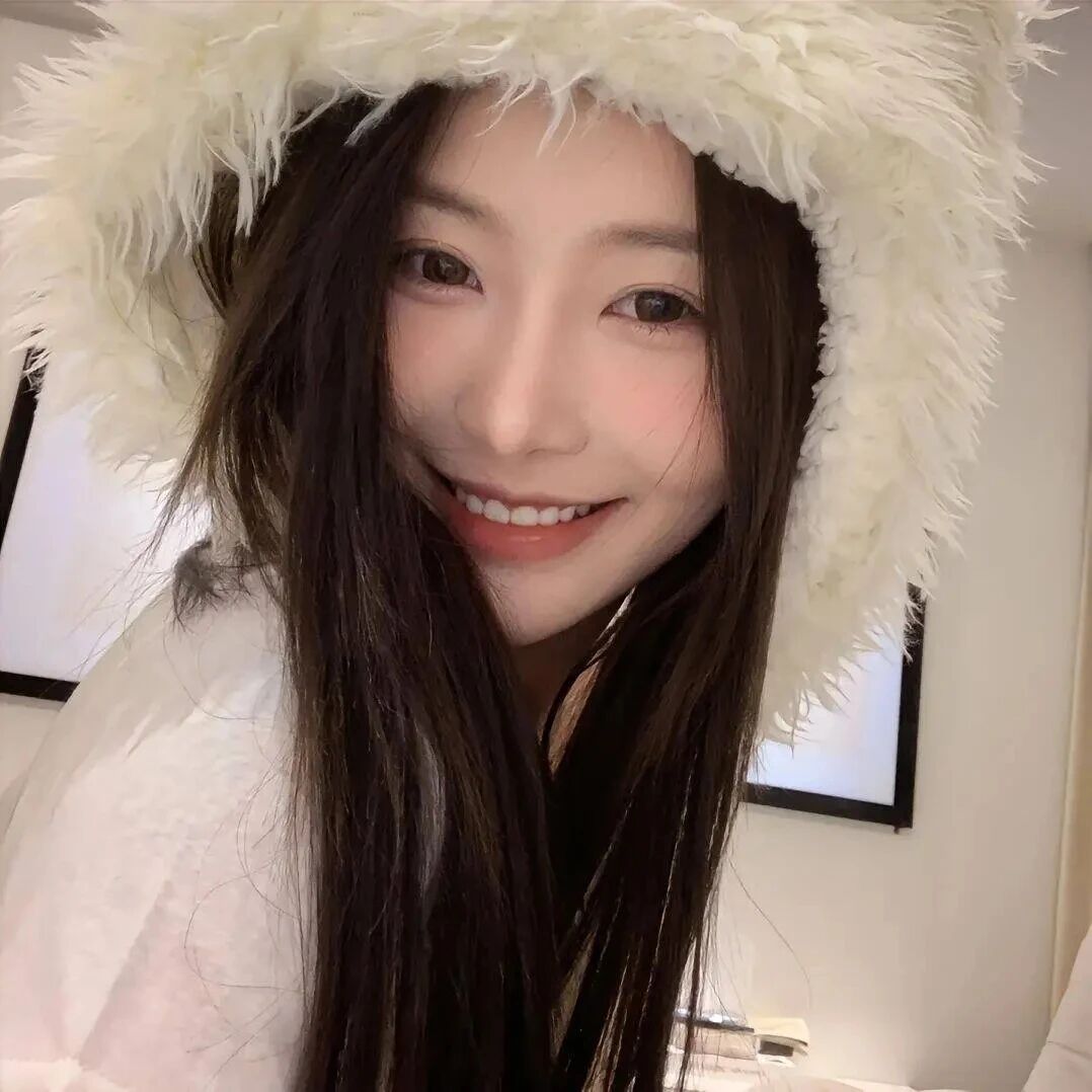 爱笑甜妹女生头像