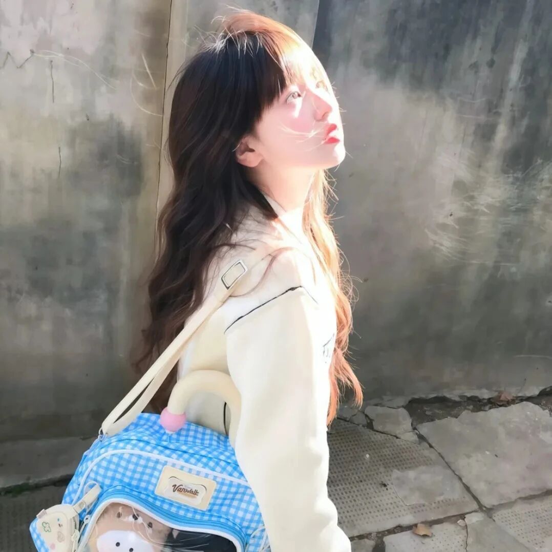 少萝侧脸女生头像