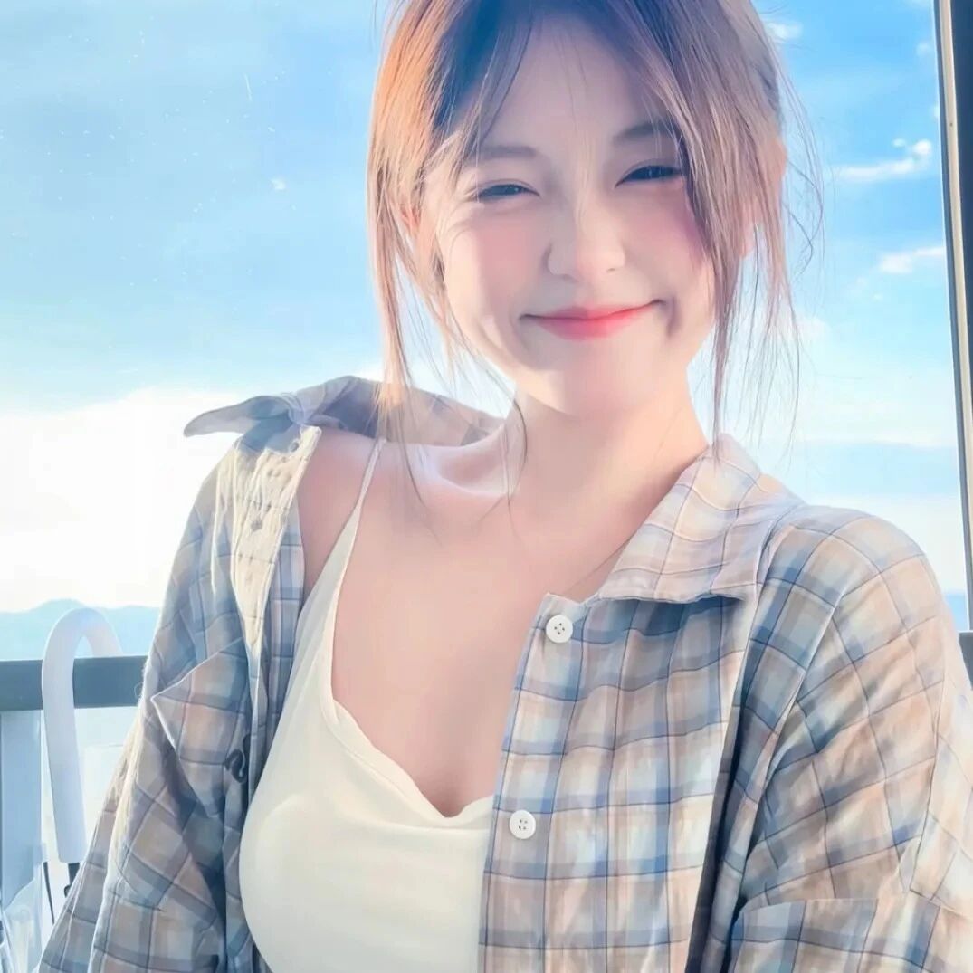 爱笑甜妹女生头像