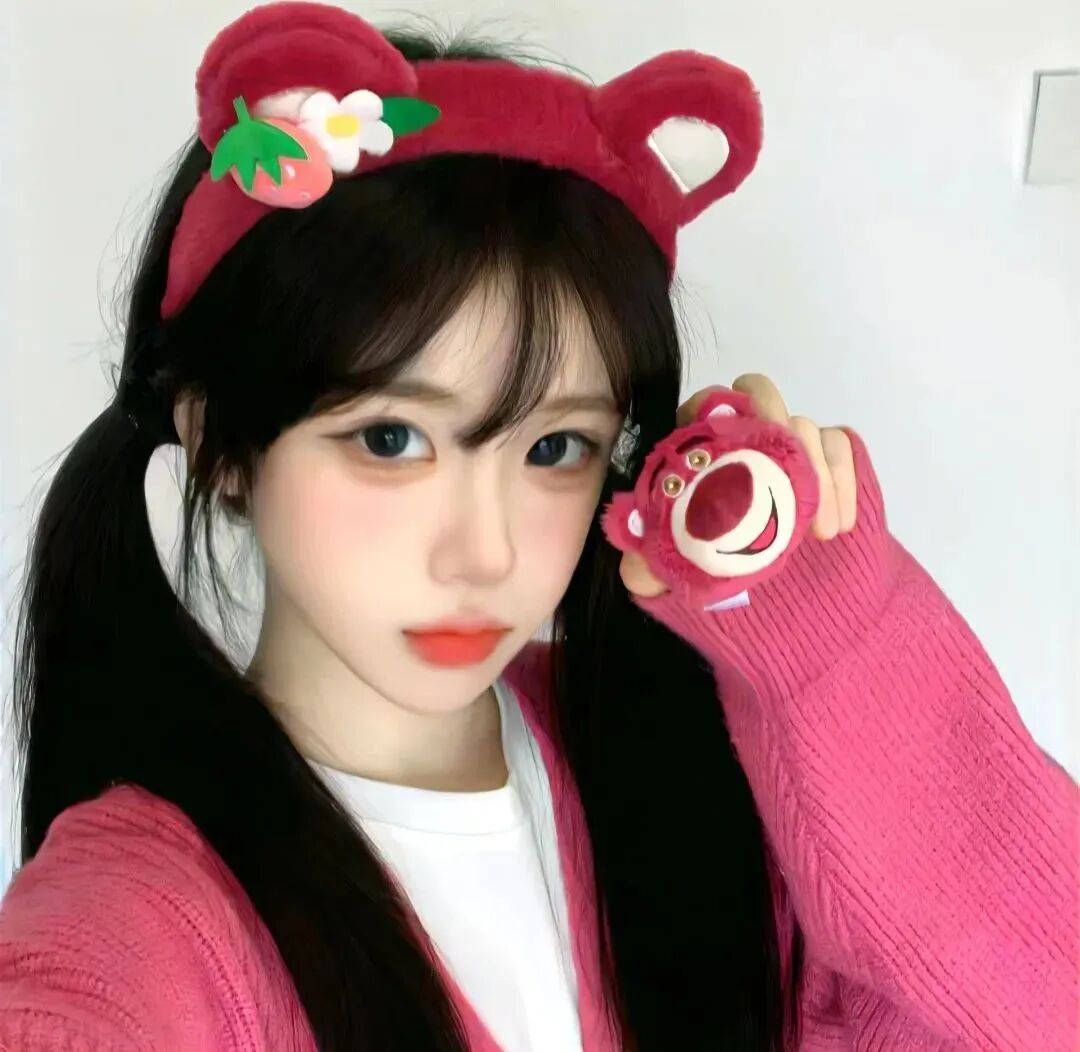 草莓熊甜妹女生头像