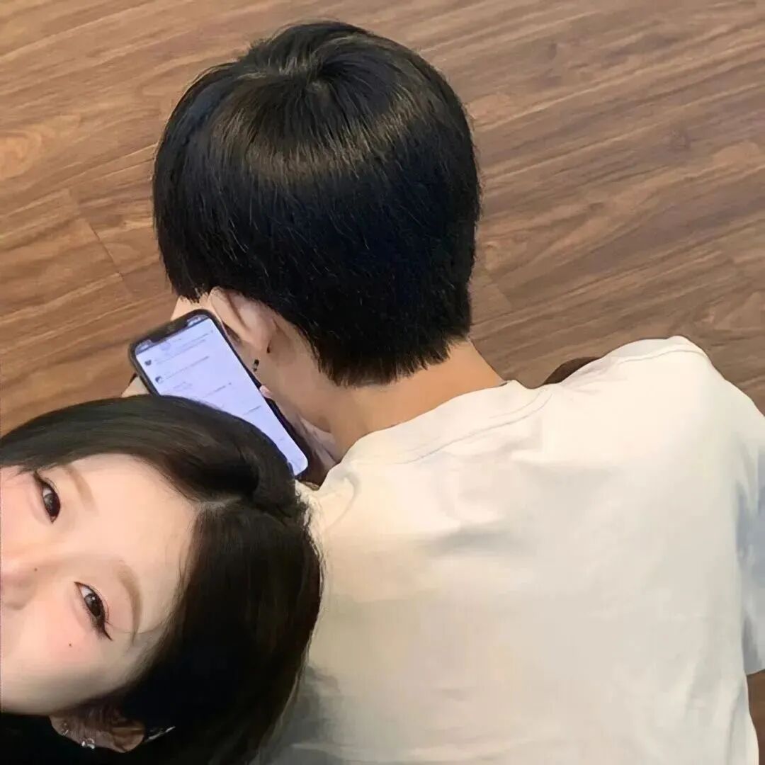 huopoyuneixiangaiqing真人情侣头像