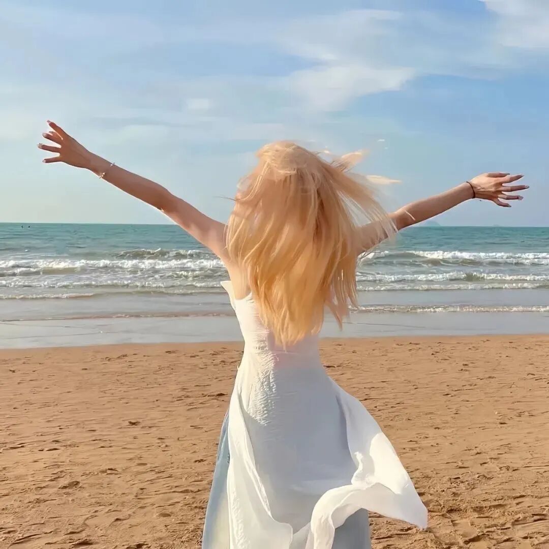 海边不露脸女生头像