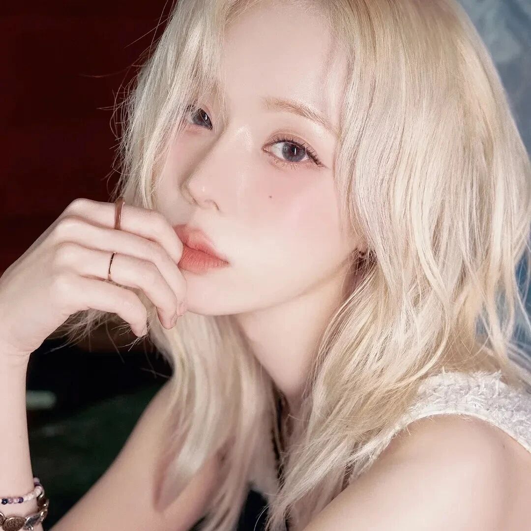 御姐女生头像