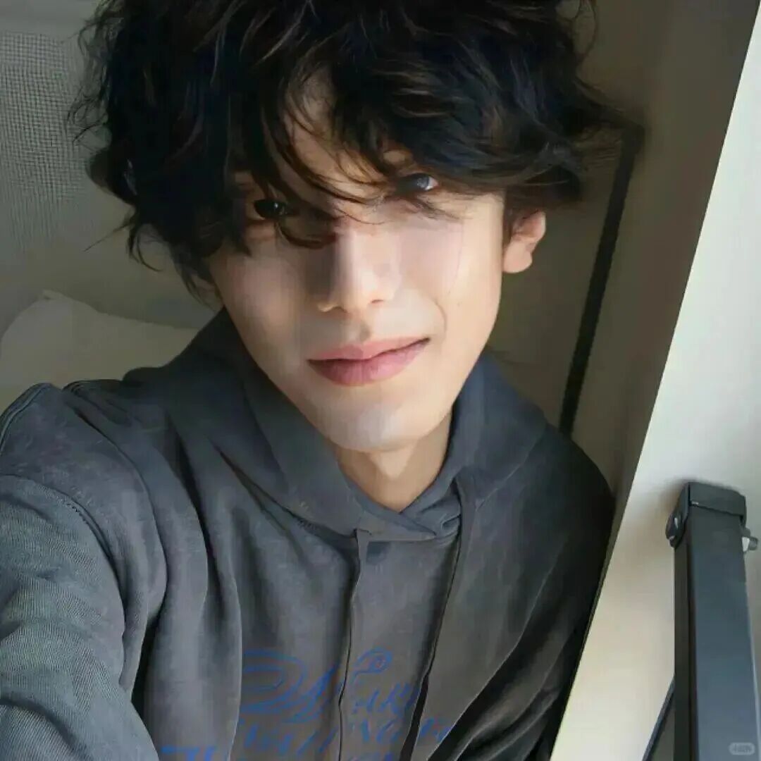 痞帅男生头像