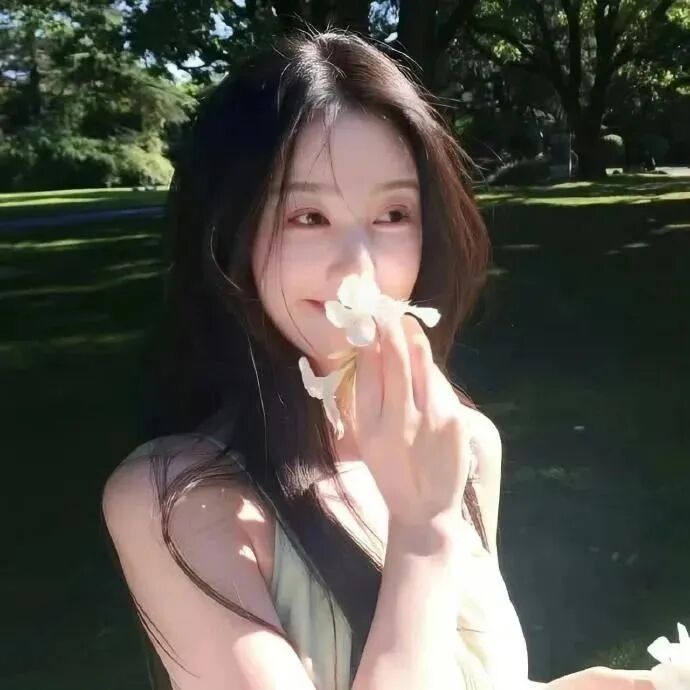 爱笑温柔女生头像