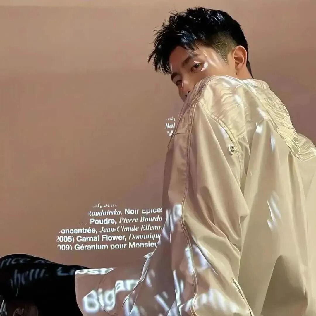shishanqinglv时尚真人情侣头像