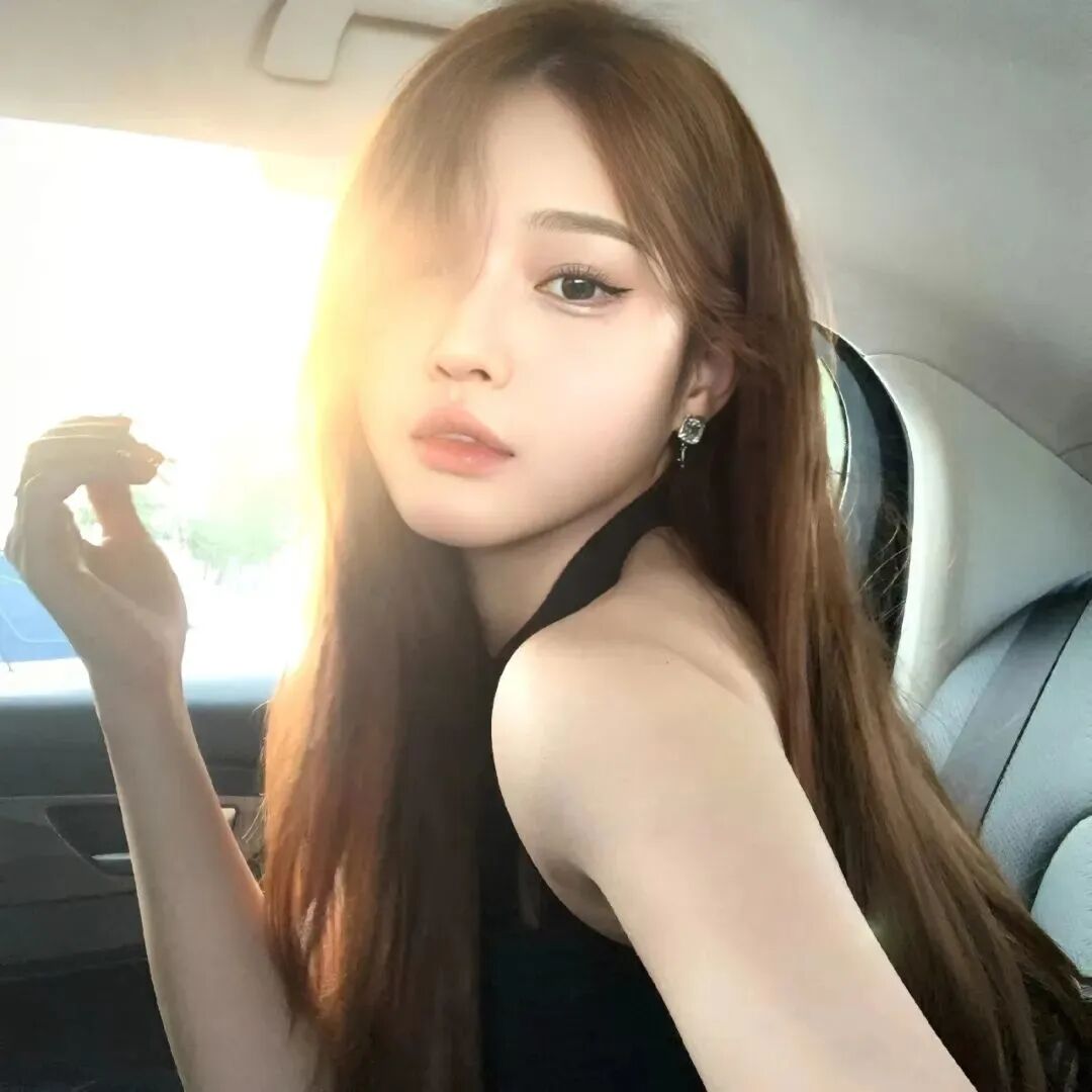 光感车内女生头像