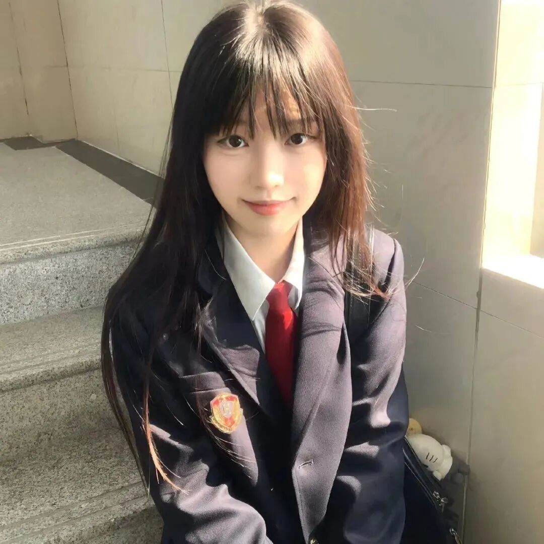 学院风女生头像