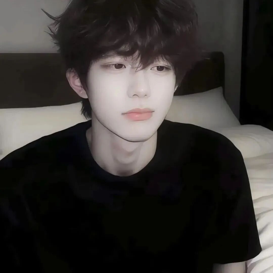 权威男生头像