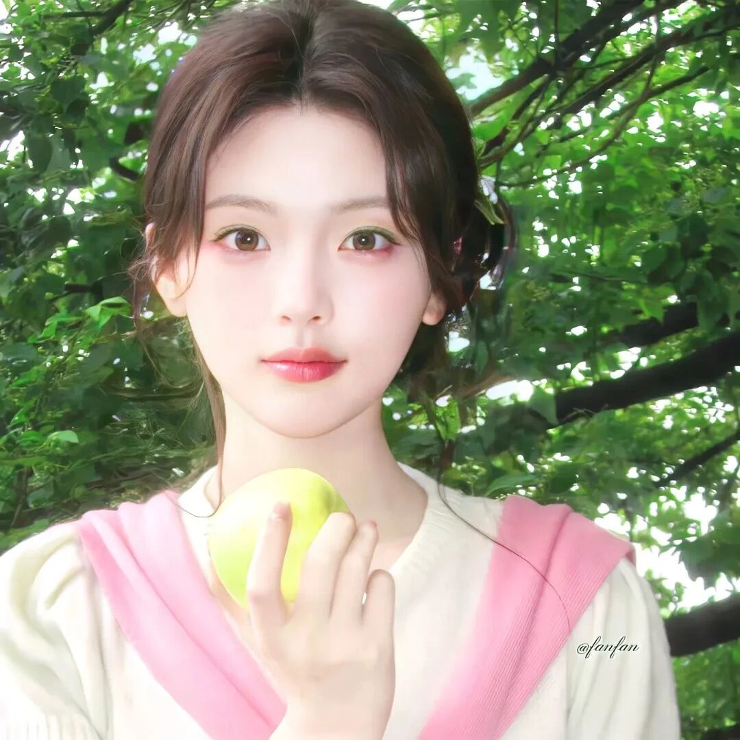杨超越爱豆女生头像