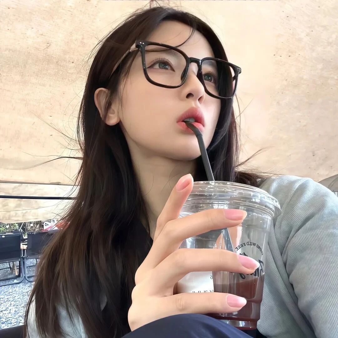 杨超越爱豆女生头像