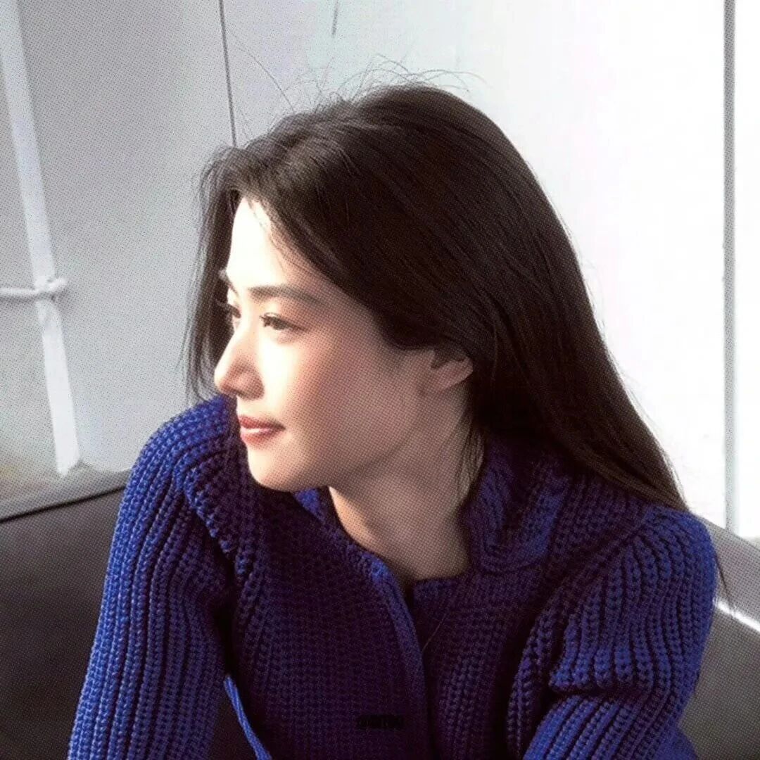气质侧脸女生头像
