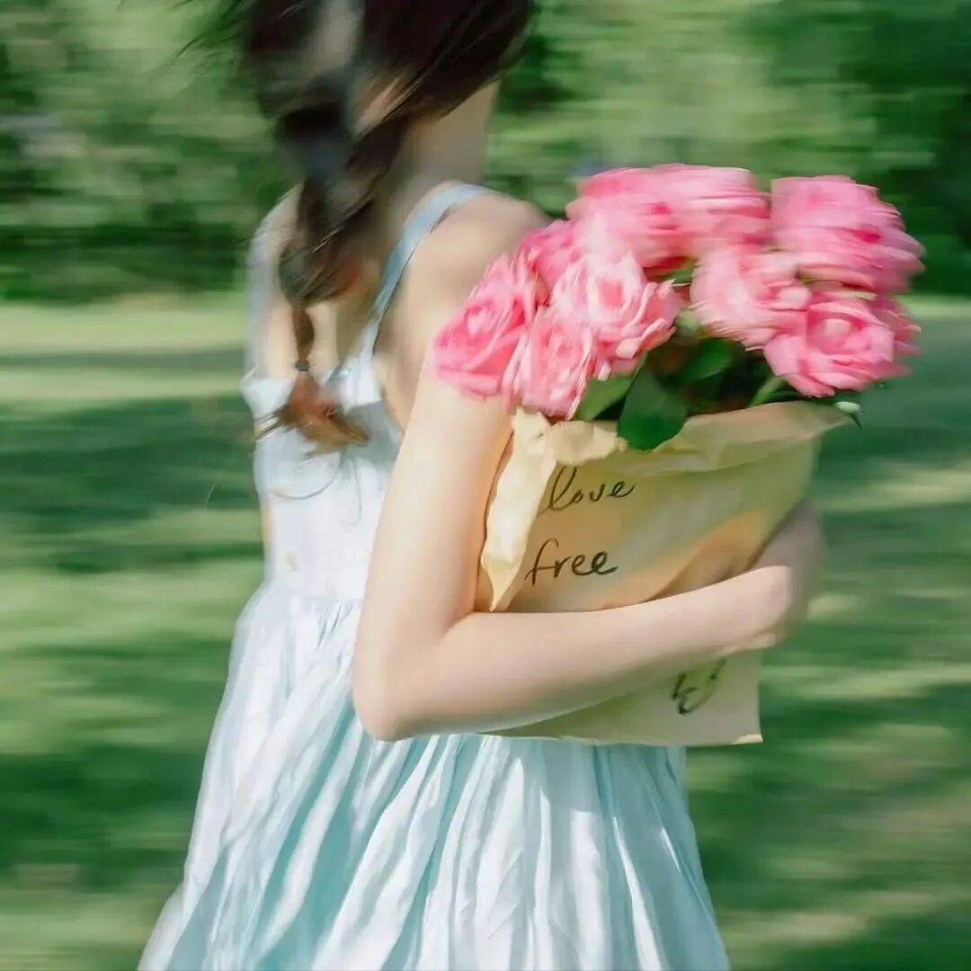 小清新鲜花不露脸女生头像
