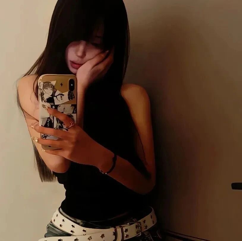 自拍手机权威女生头像