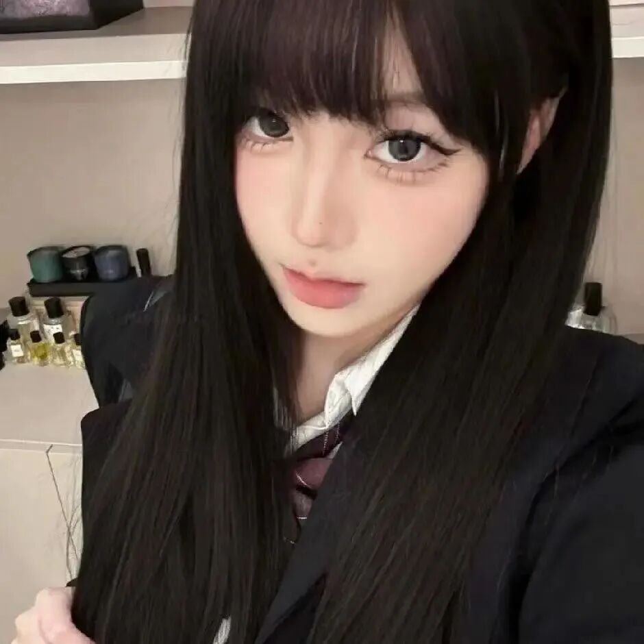 权威女生头像