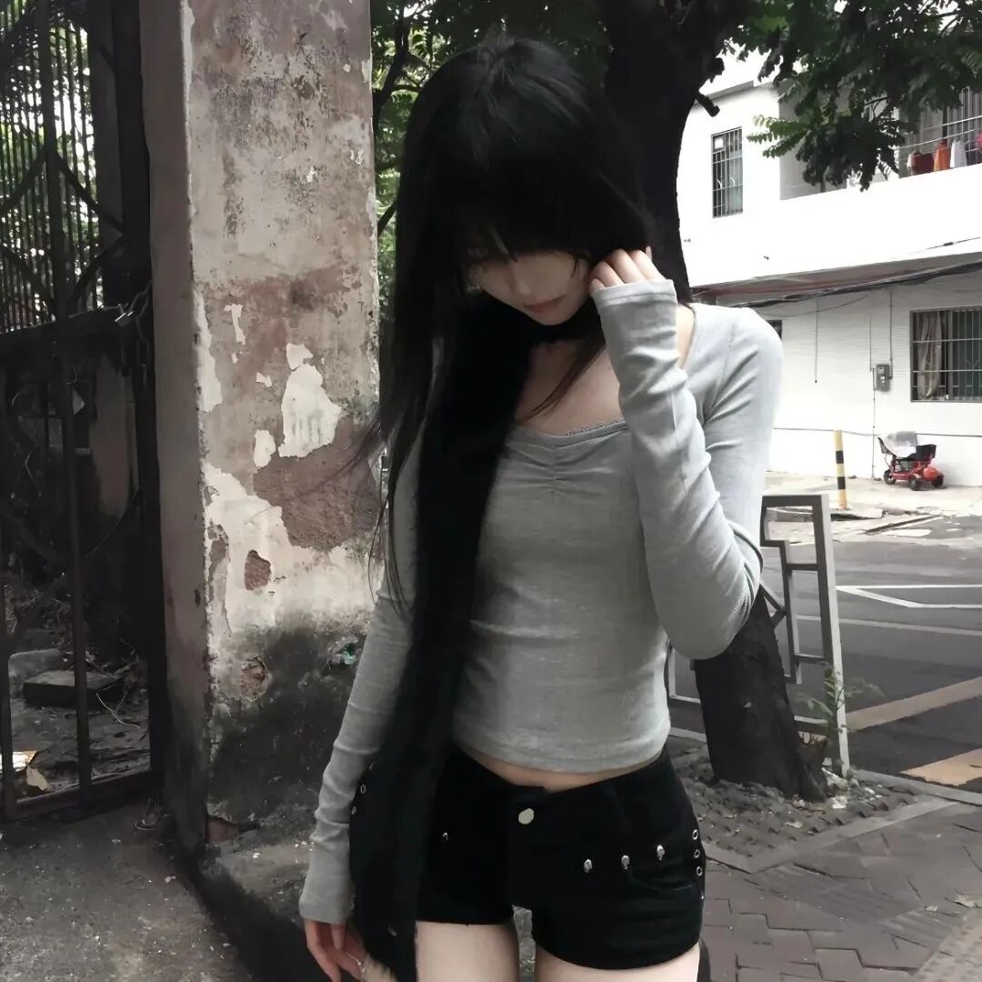 清冷女生头像