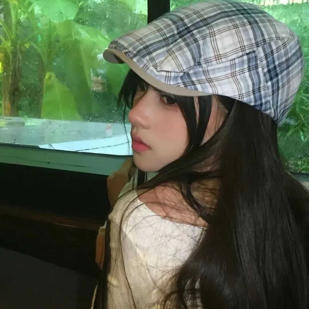 甜妹侧脸女生头像