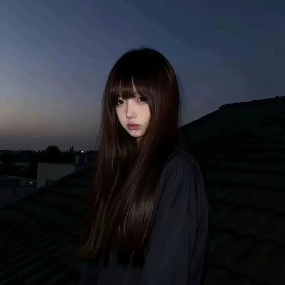 清冷女生头像