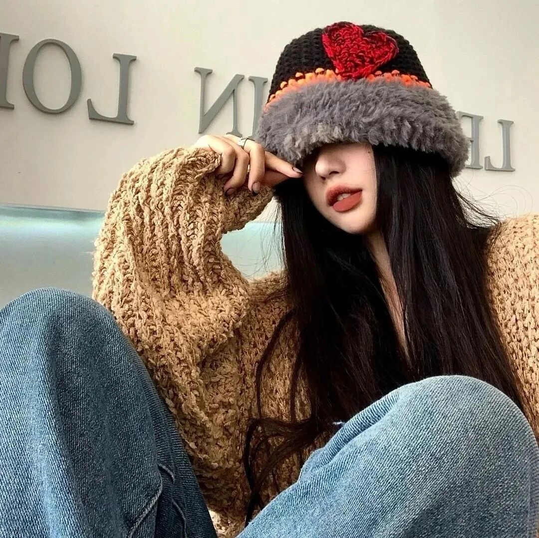 休闲帽气质女生头像