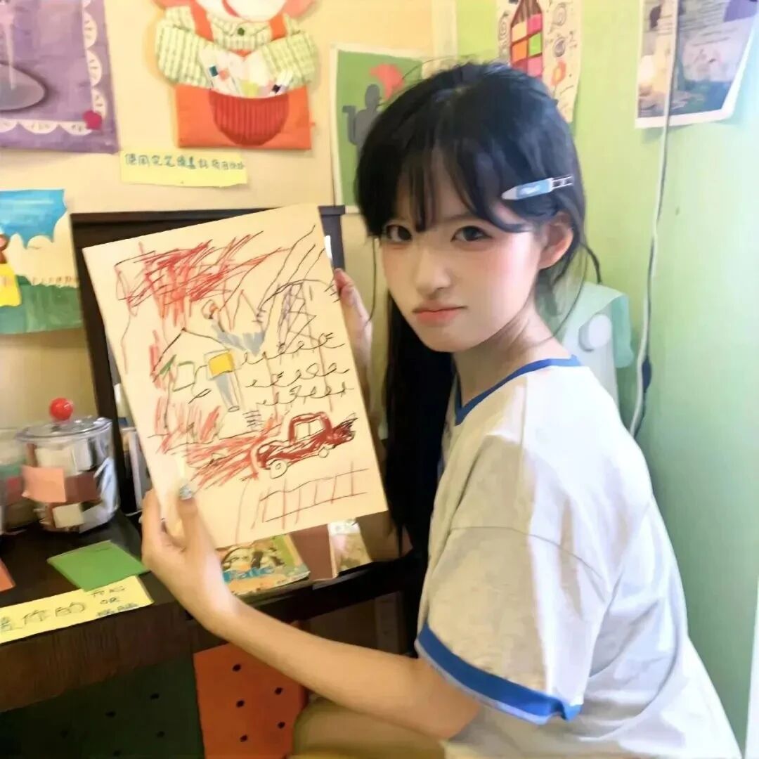 画画甜妹女生头像