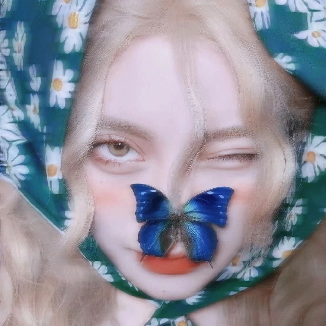 蝴蝶温柔欧美女生头像