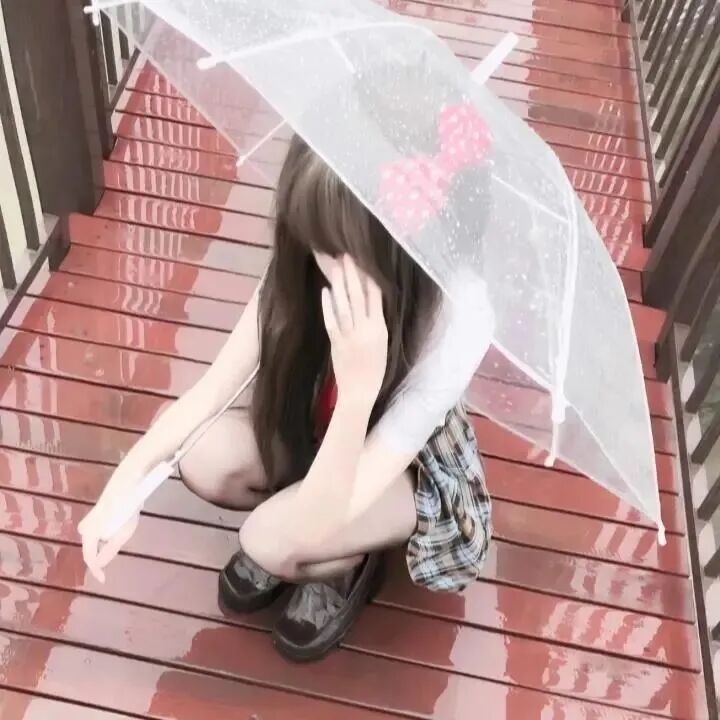 撑伞少萝不露脸女生头像