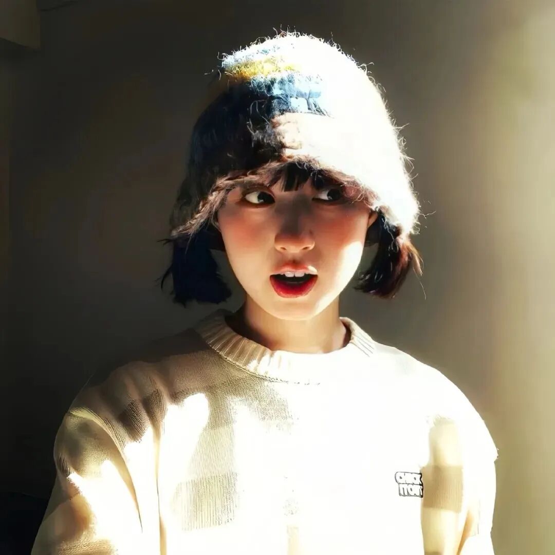 光感女生头像