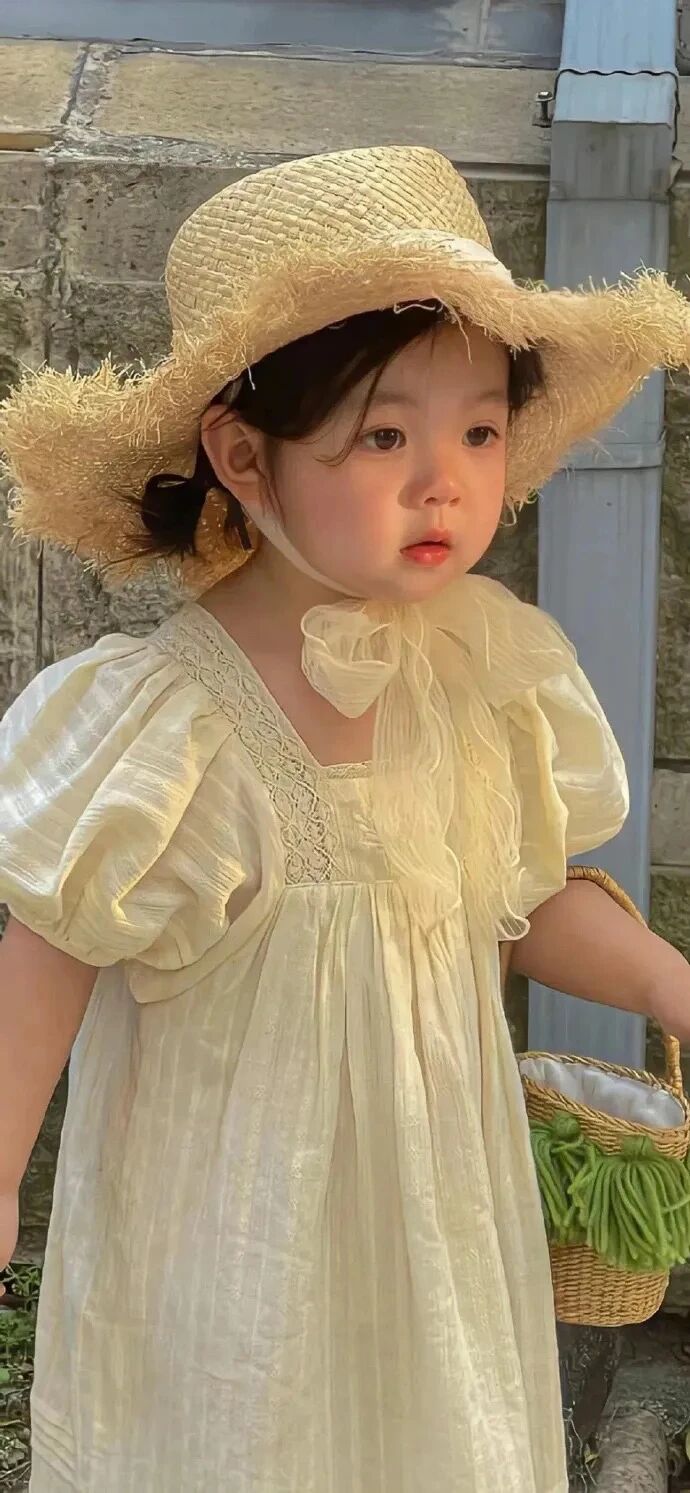 可爱小女孩萌娃壁纸