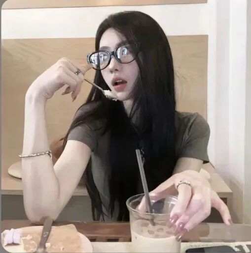 御姐女生头像