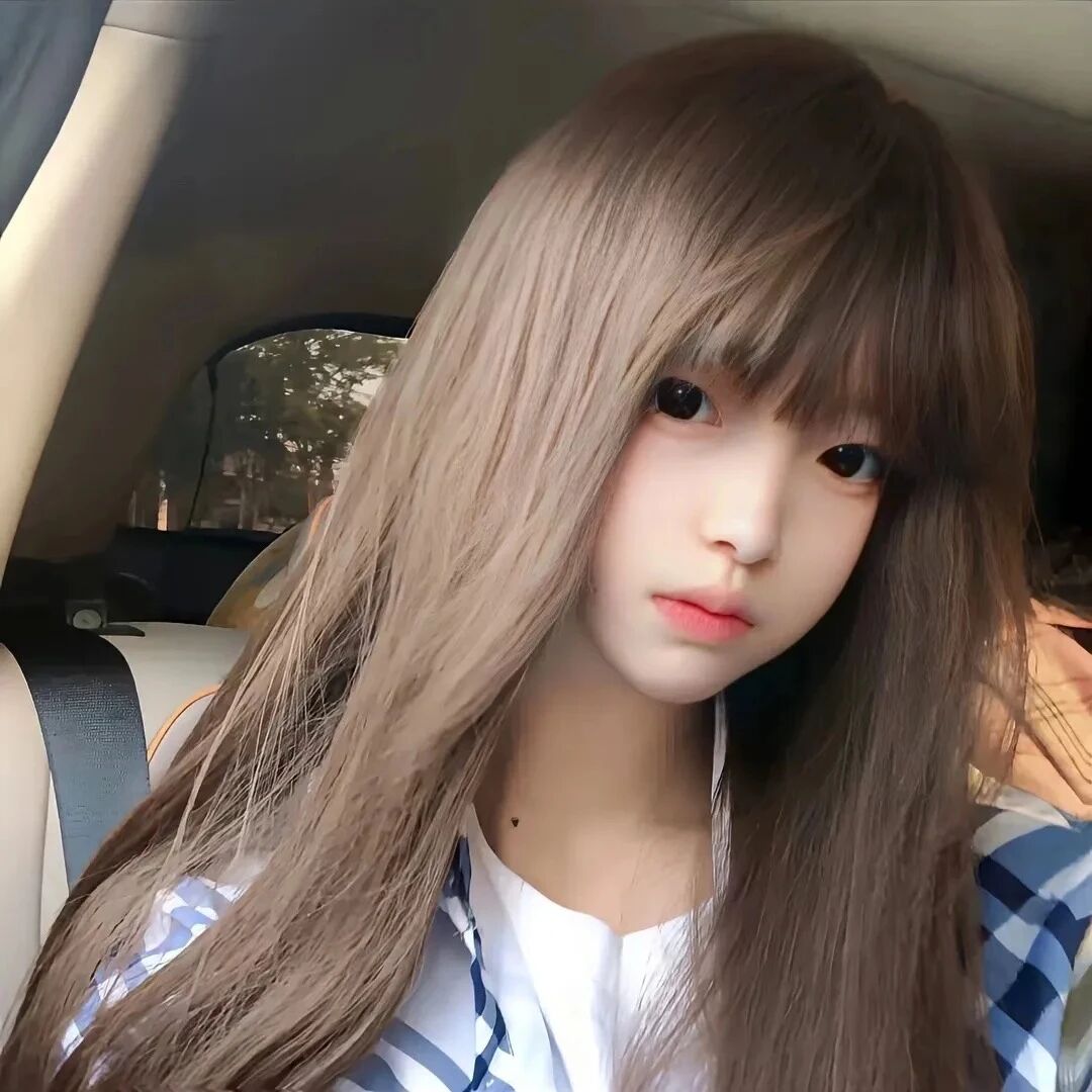 车内少萝女生头像