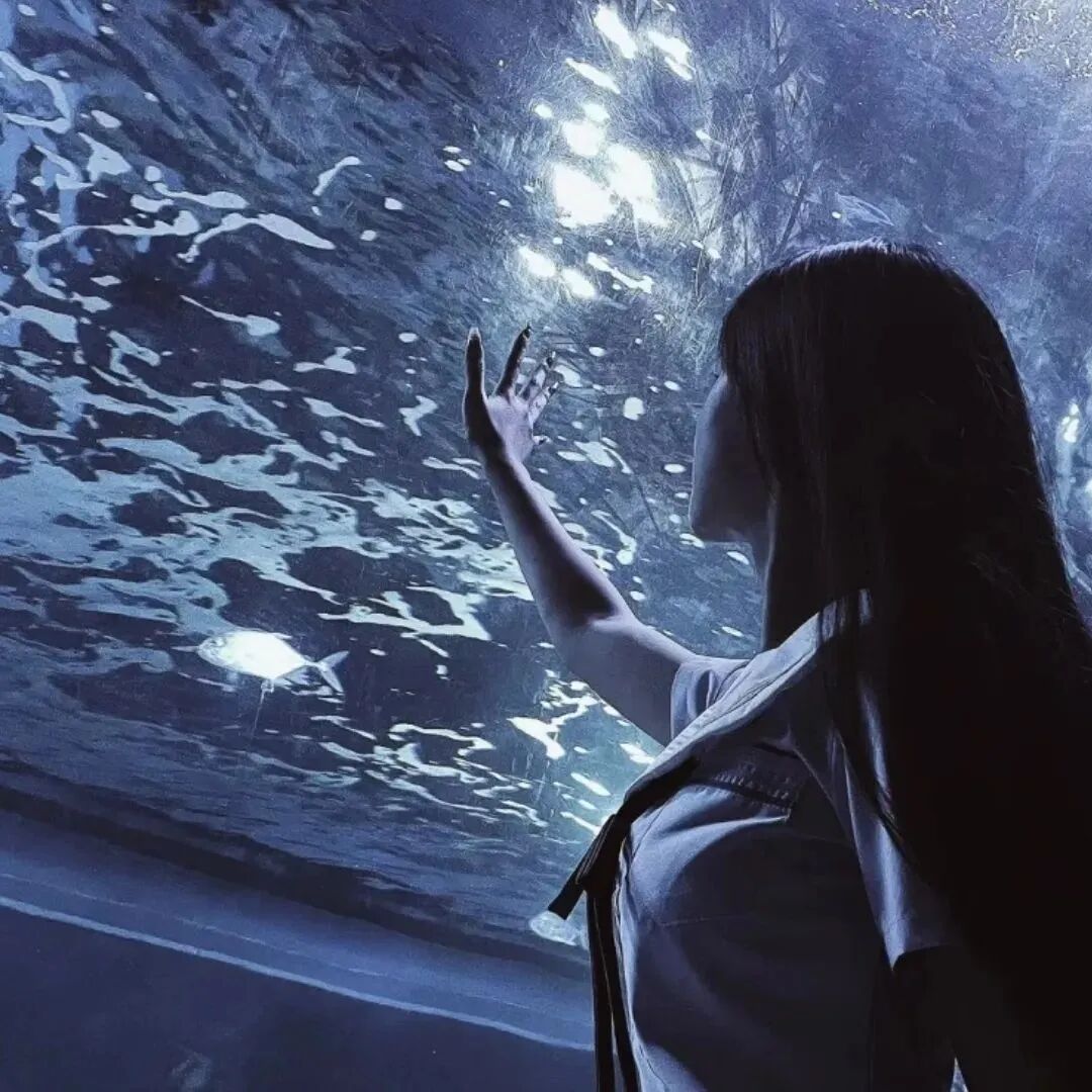 海底氛围感不露脸女生头像