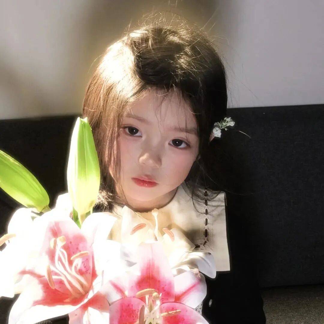鲜花小女孩萌娃头像