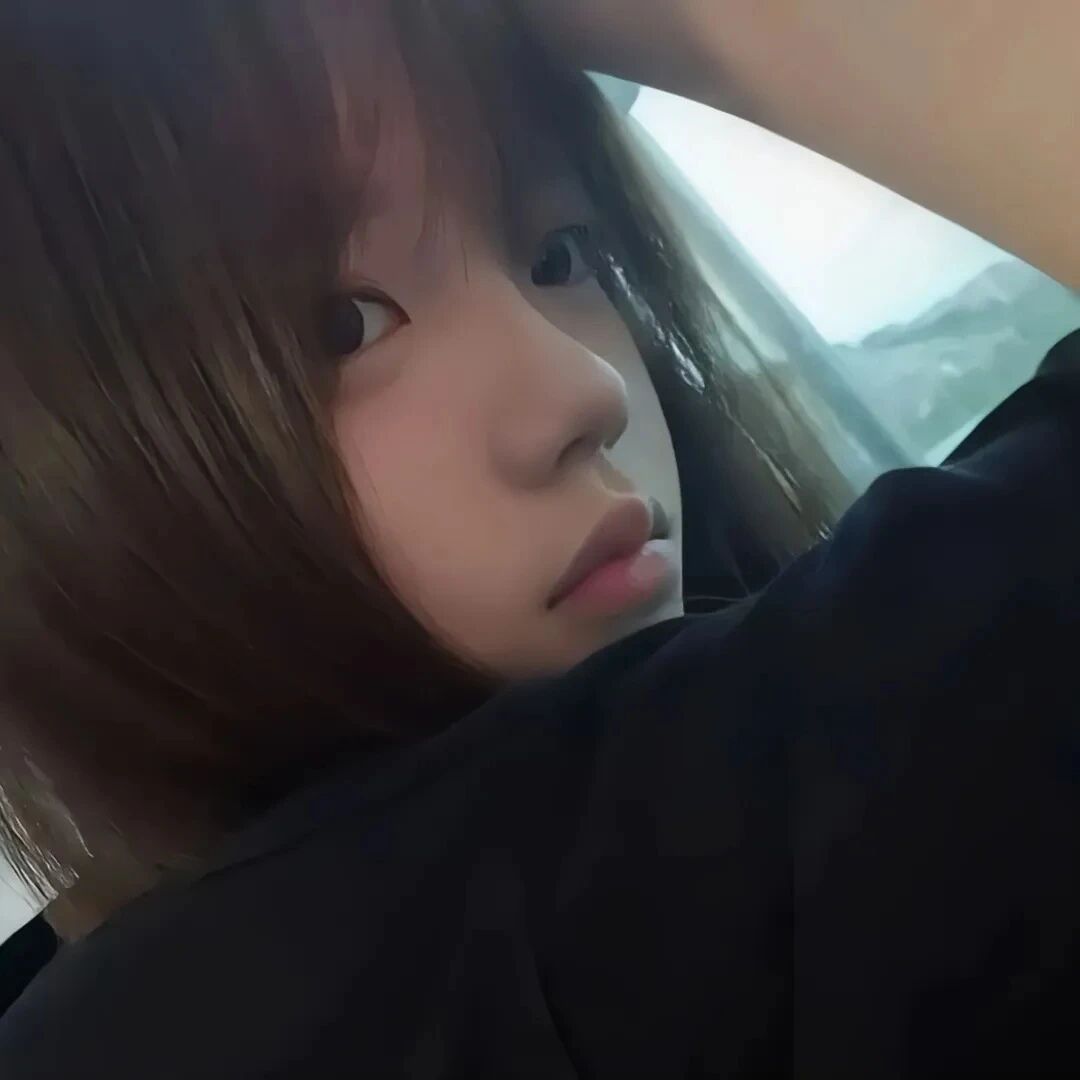 少萝侧脸女生头像