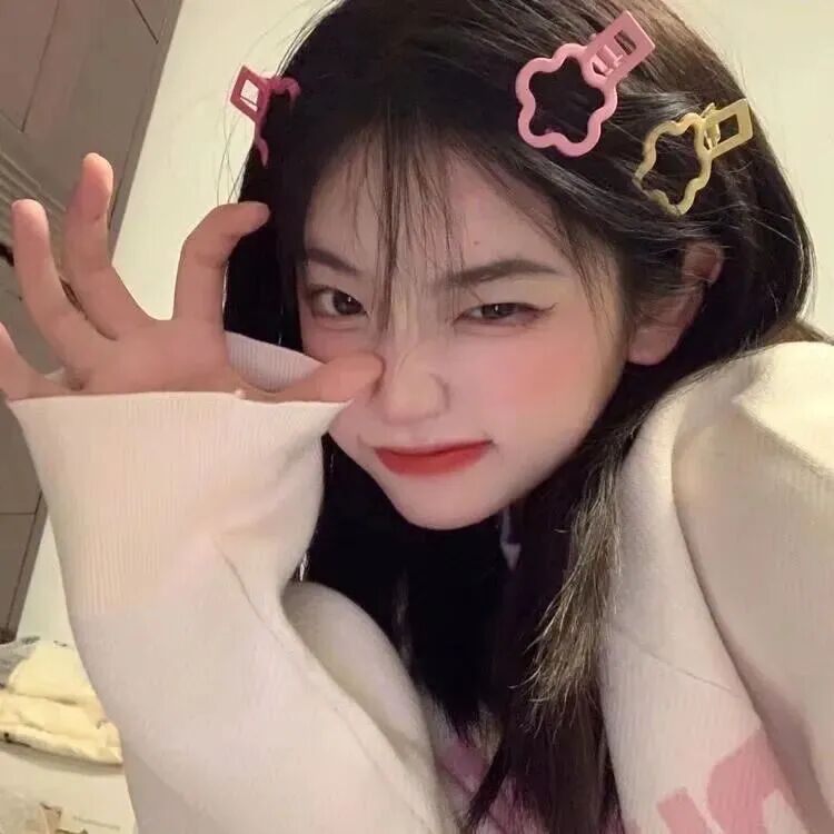 手势甜妹女生头像