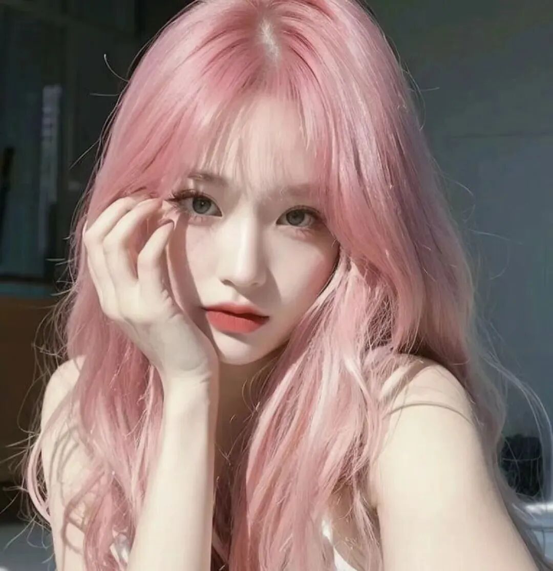 红发甜妹女生头像
