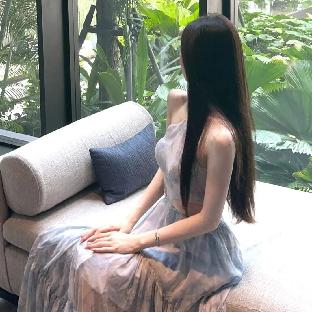 温柔不露脸女生头像