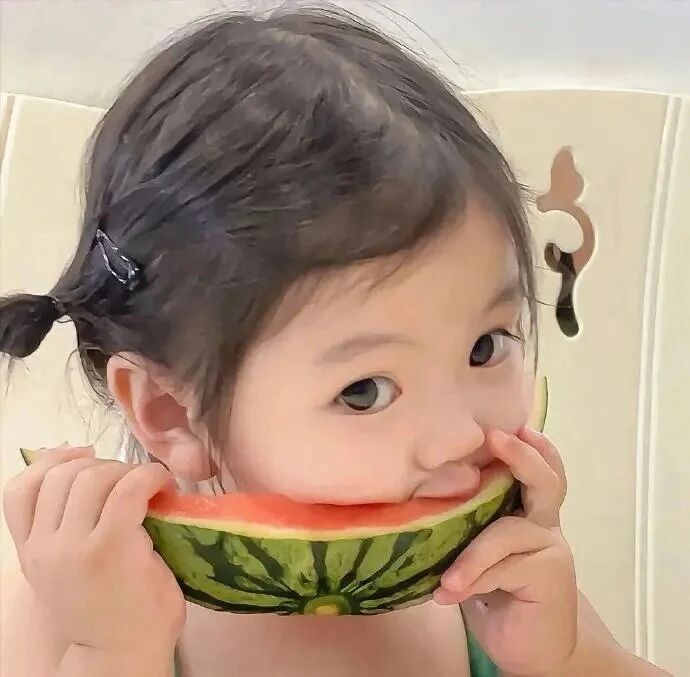 吃西瓜小女孩萌娃头像