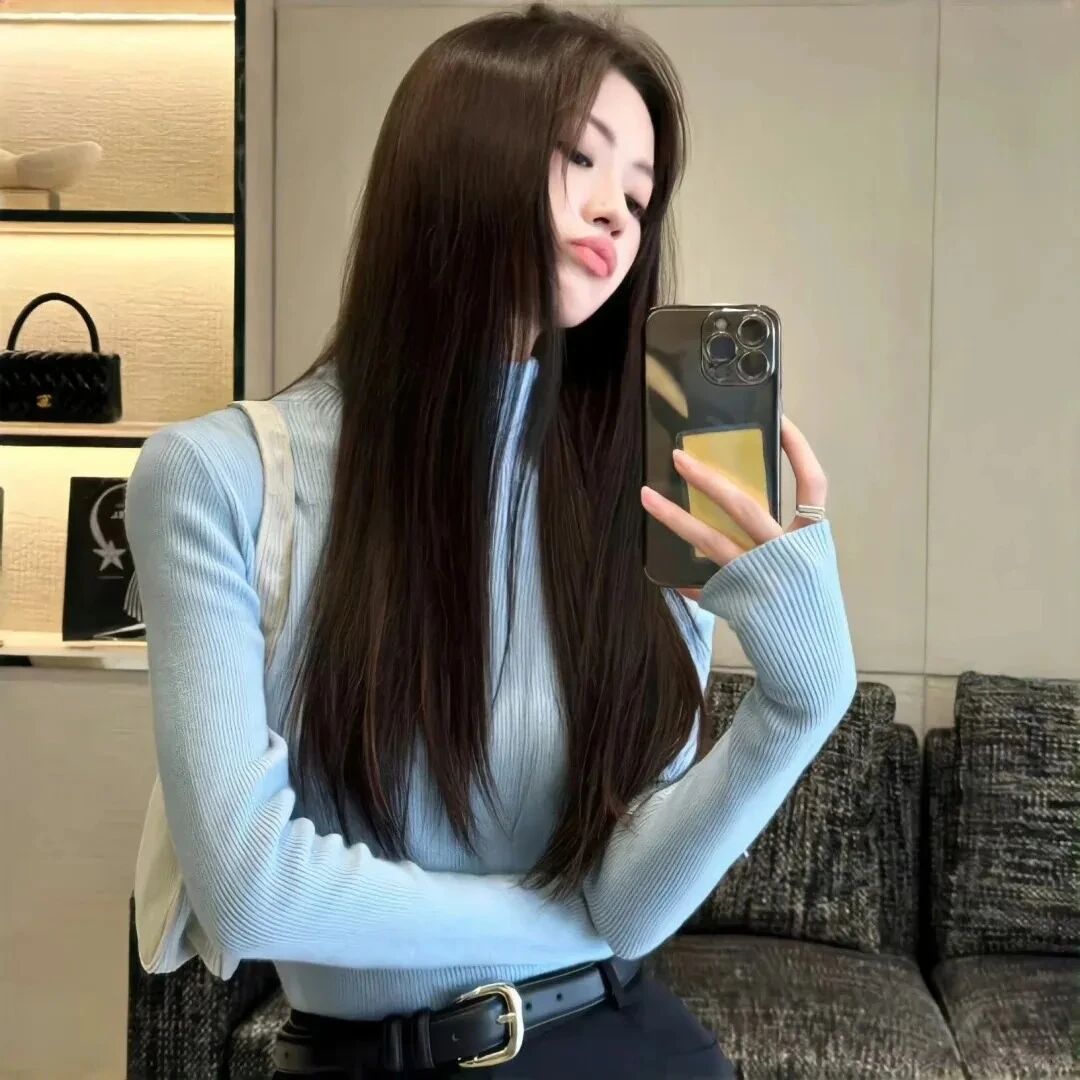 自拍手机小众女生头像