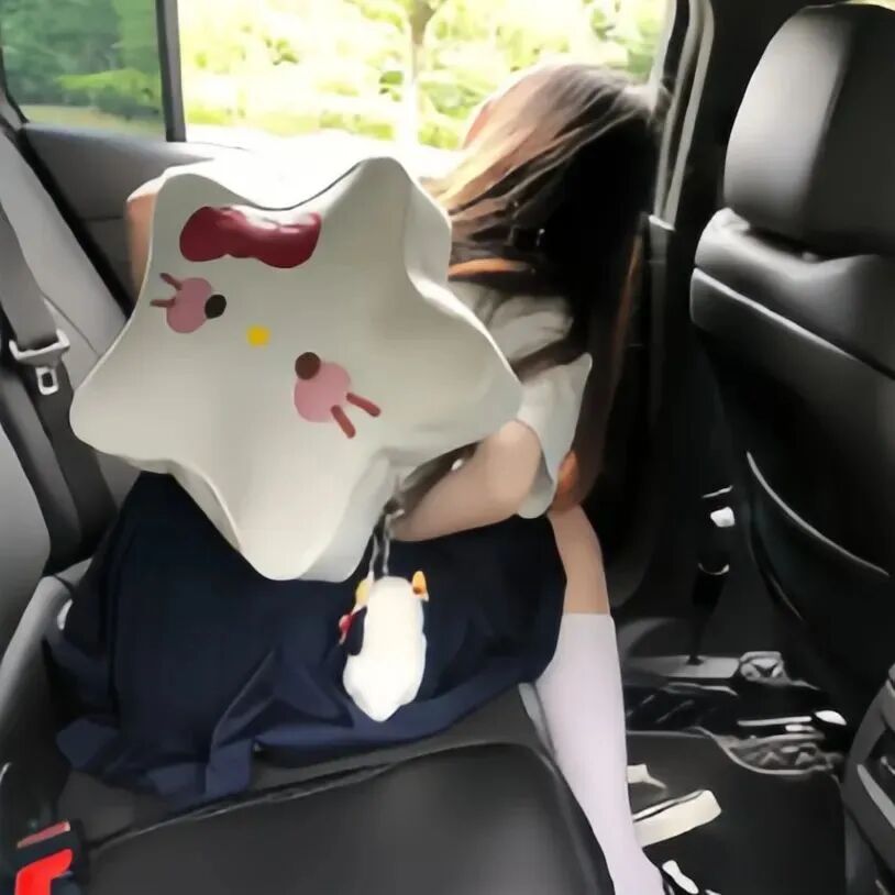 少萝车内不露脸女生头像