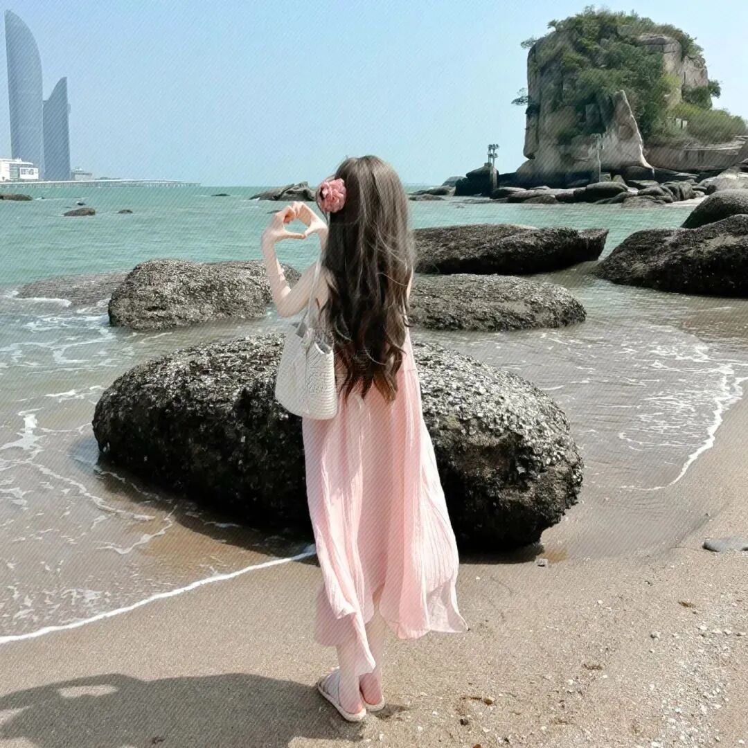 少萝海边背影不露脸女生头像