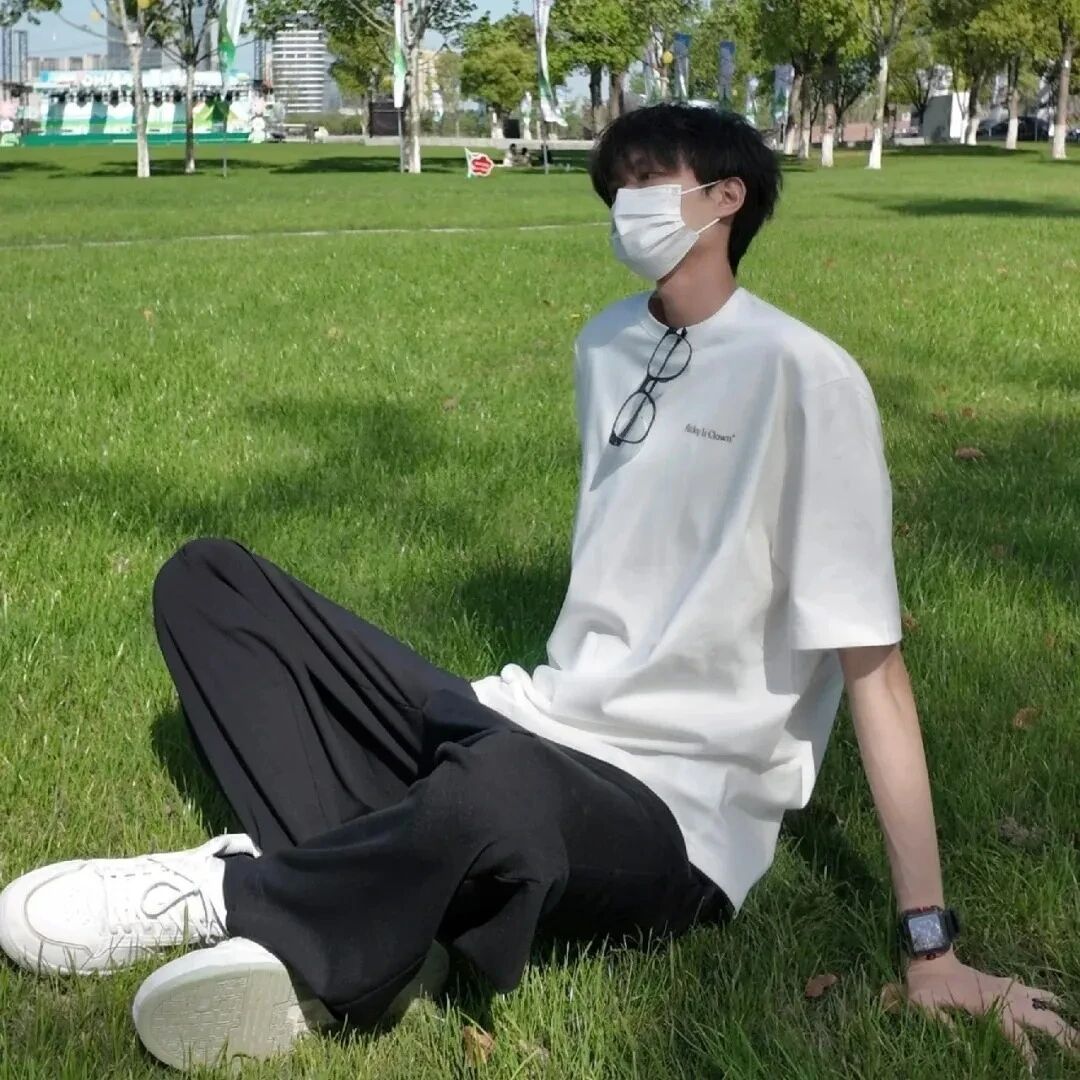 小清新不露脸男生头像