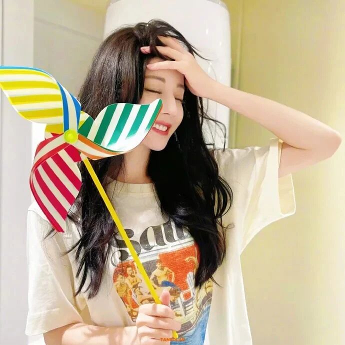 迪丽热巴爱豆女生头像
