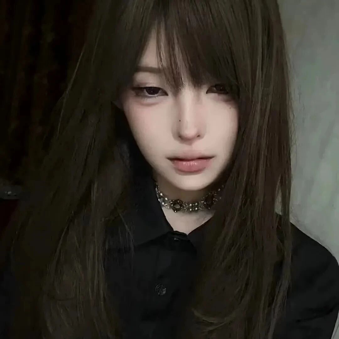权威女生头像