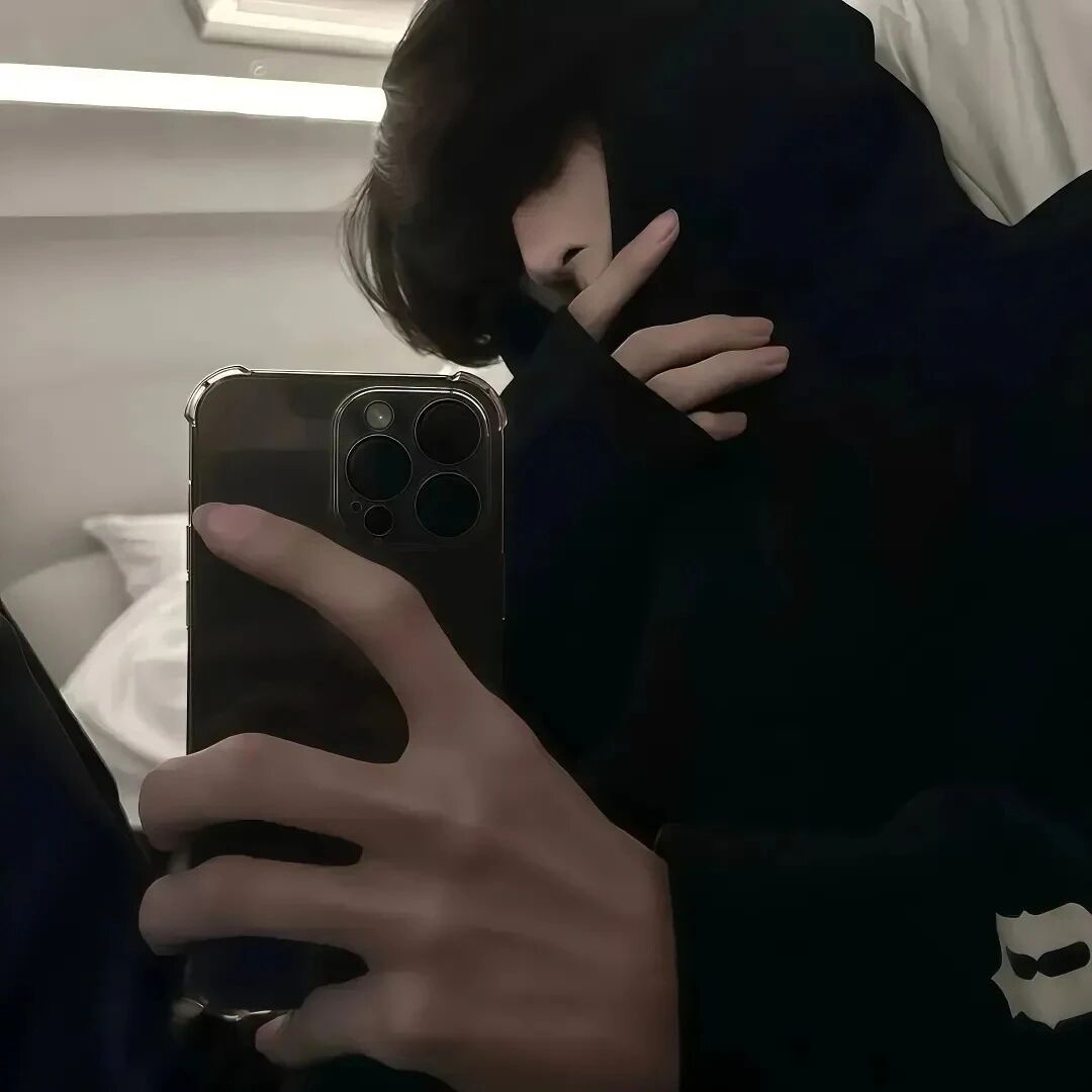 自拍手机权威男生头像