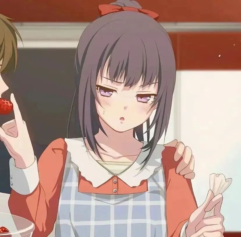 chufangmeileaihe吃草莓动漫情侣头像