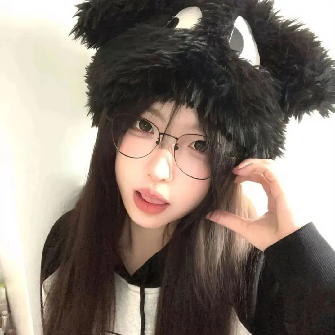 danunplmrszqtyqixi单人真人情侣头像