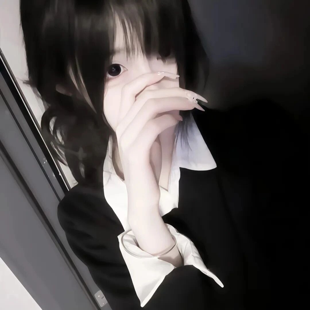 捂嘴少萝女生头像